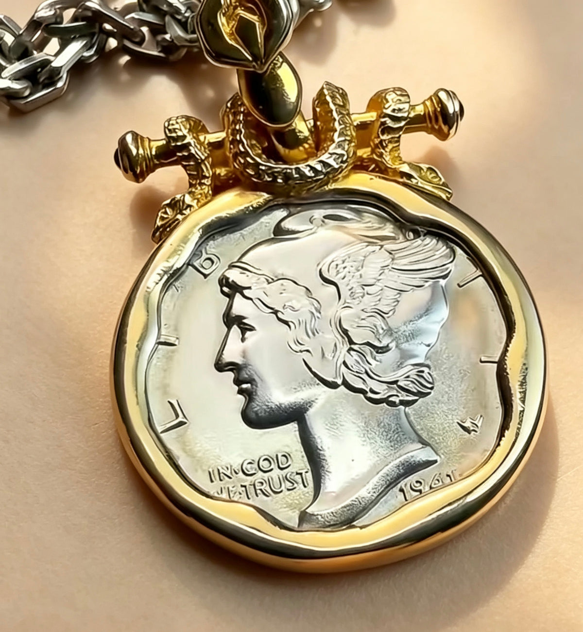 Winged Mercury Vintage Coin Pendant（gold circle）