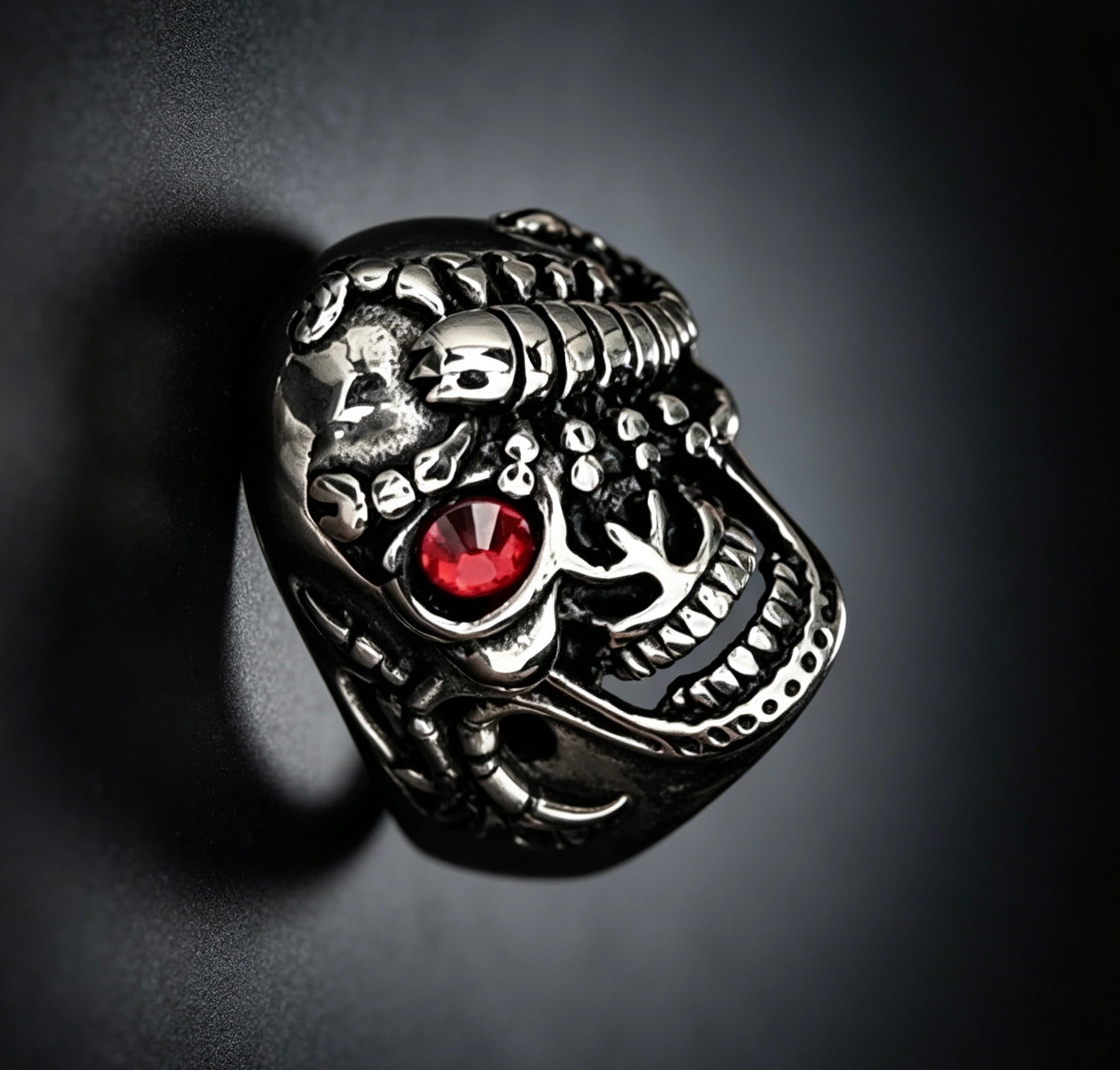 Red-eyed skull ring