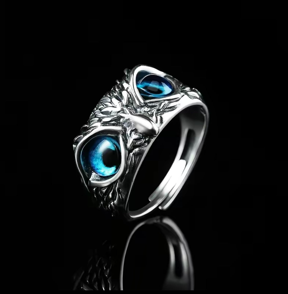 Hawkeye Ring