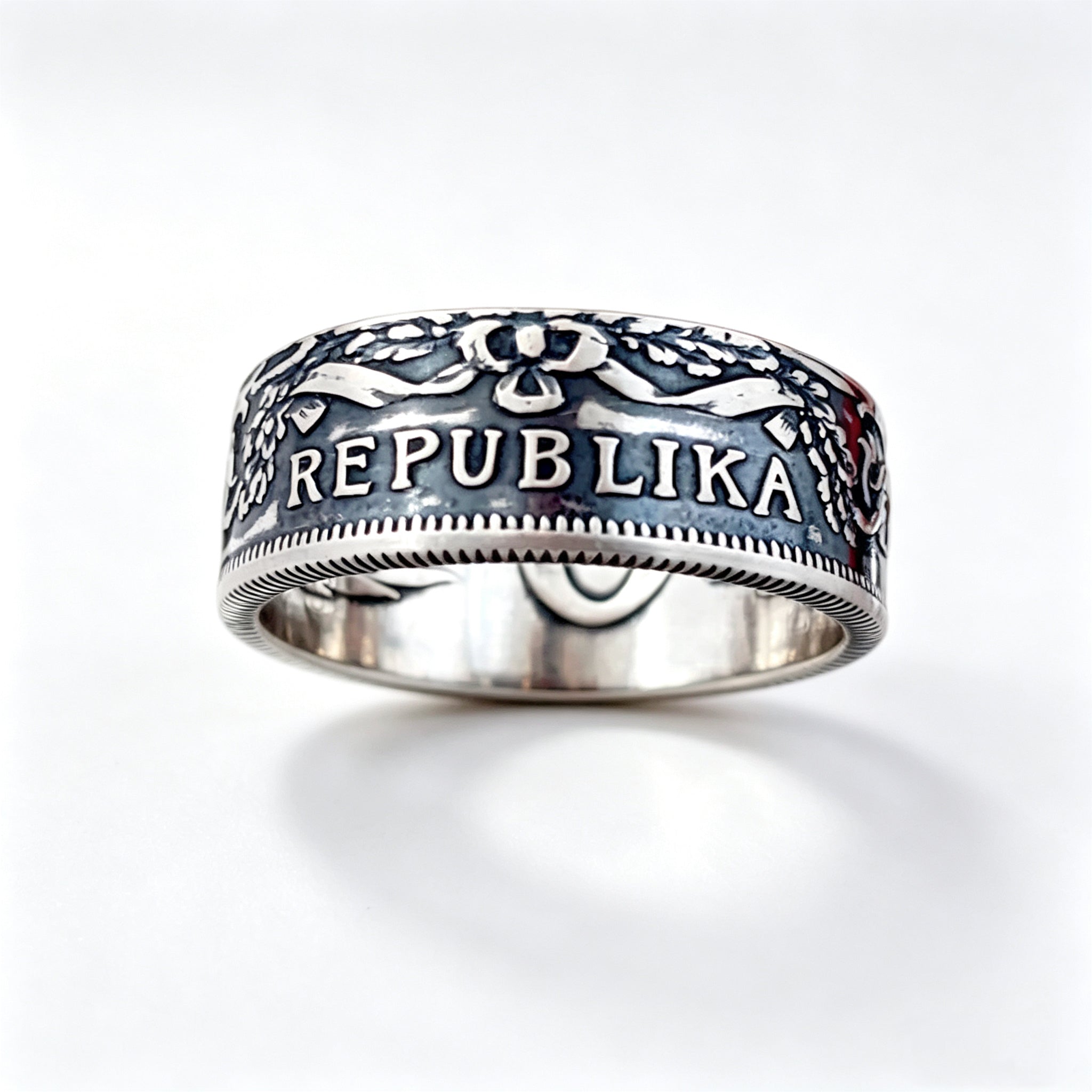 Latvian 2 Lati Coin Ring